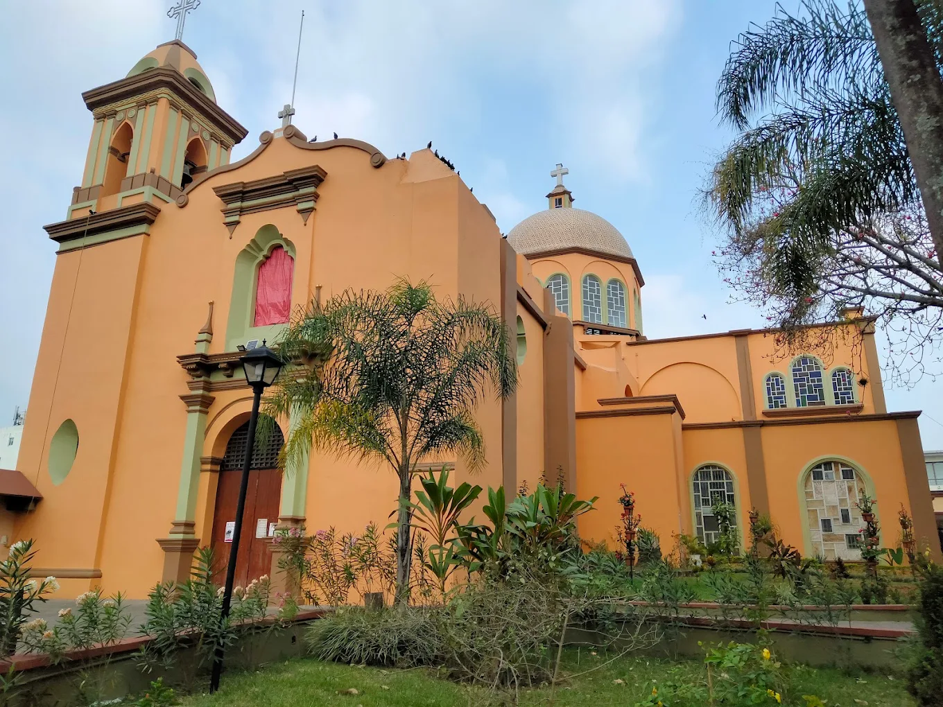 Fachada de la Parroquia de San José Obrero